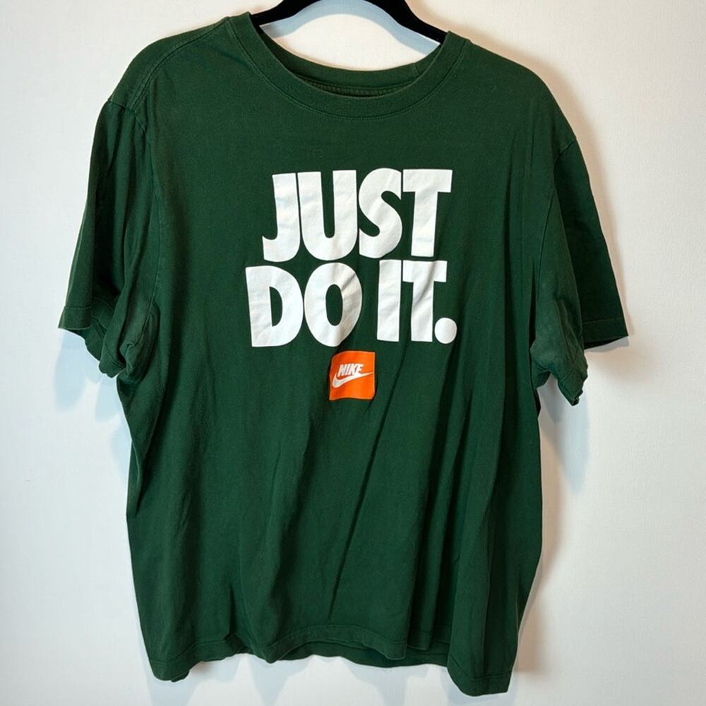 Nike T-Shirt - Men's XL